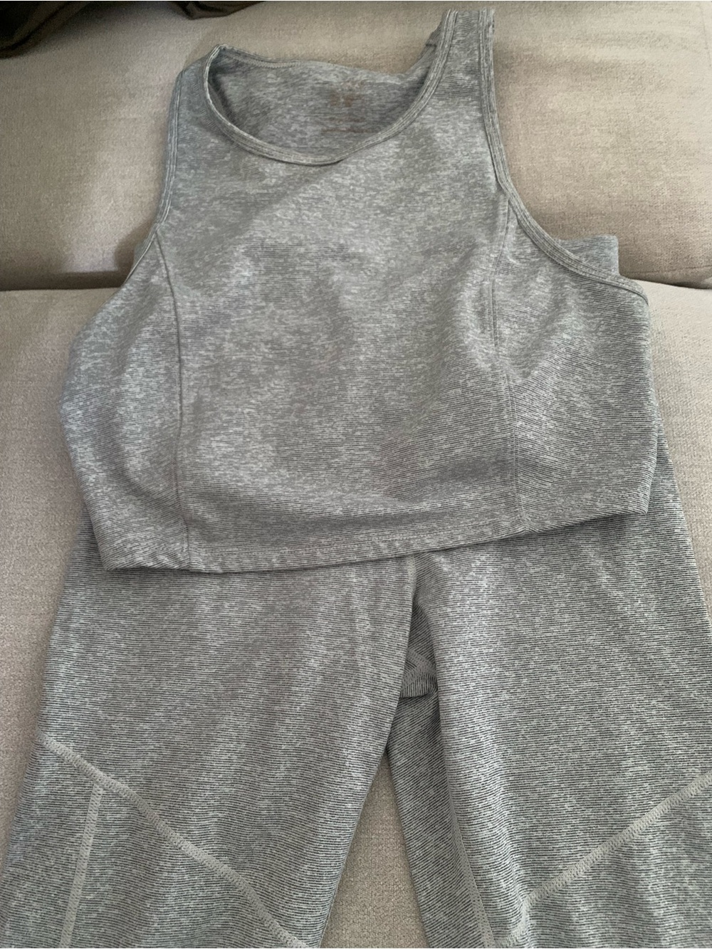 Joylab Grey Athletic Crop Tank and Leggings Set